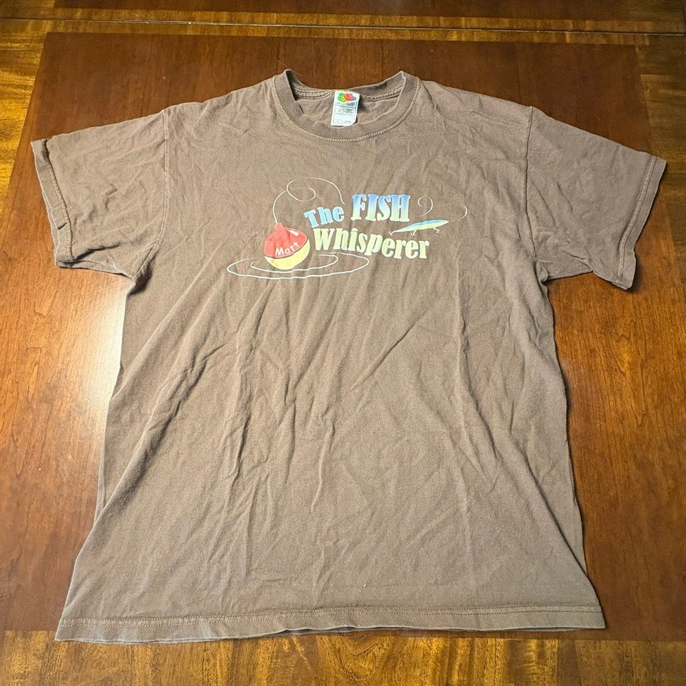 Vintage Fish Whisperer Matt Fishing T-Shirt Fruit of the Loom Large